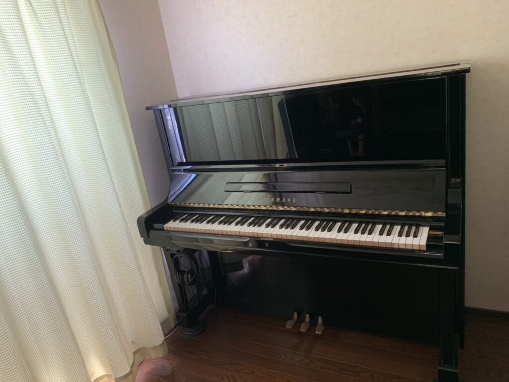 アップライトピアノ
